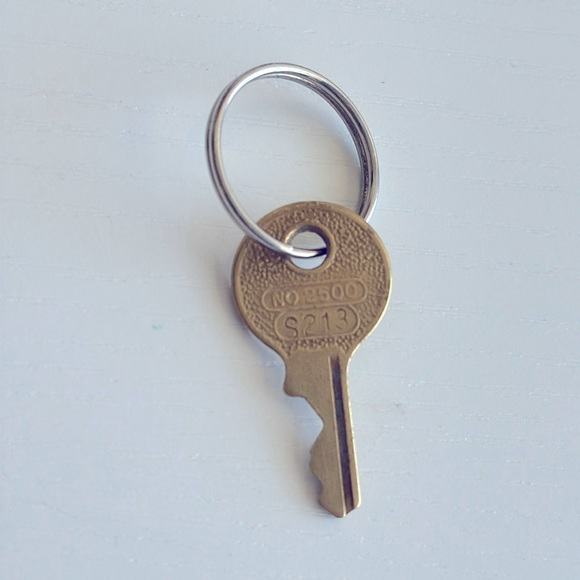 Louis Vuitton Handbags - 🌹LOUIS VUITTON S213 LV KEY ONLY #S213 rare key number